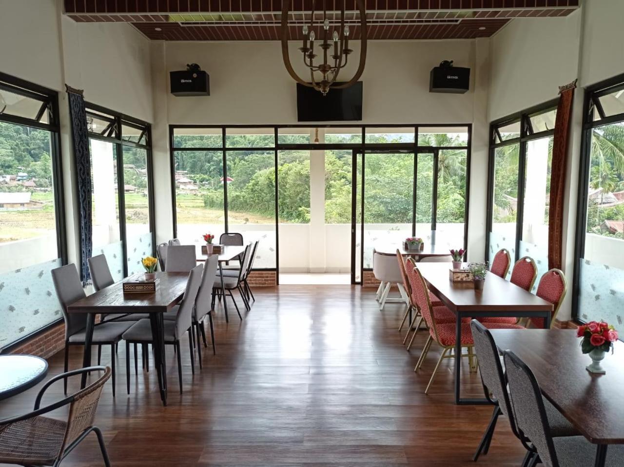 Lembang Hotel Rantepao Exterior photo